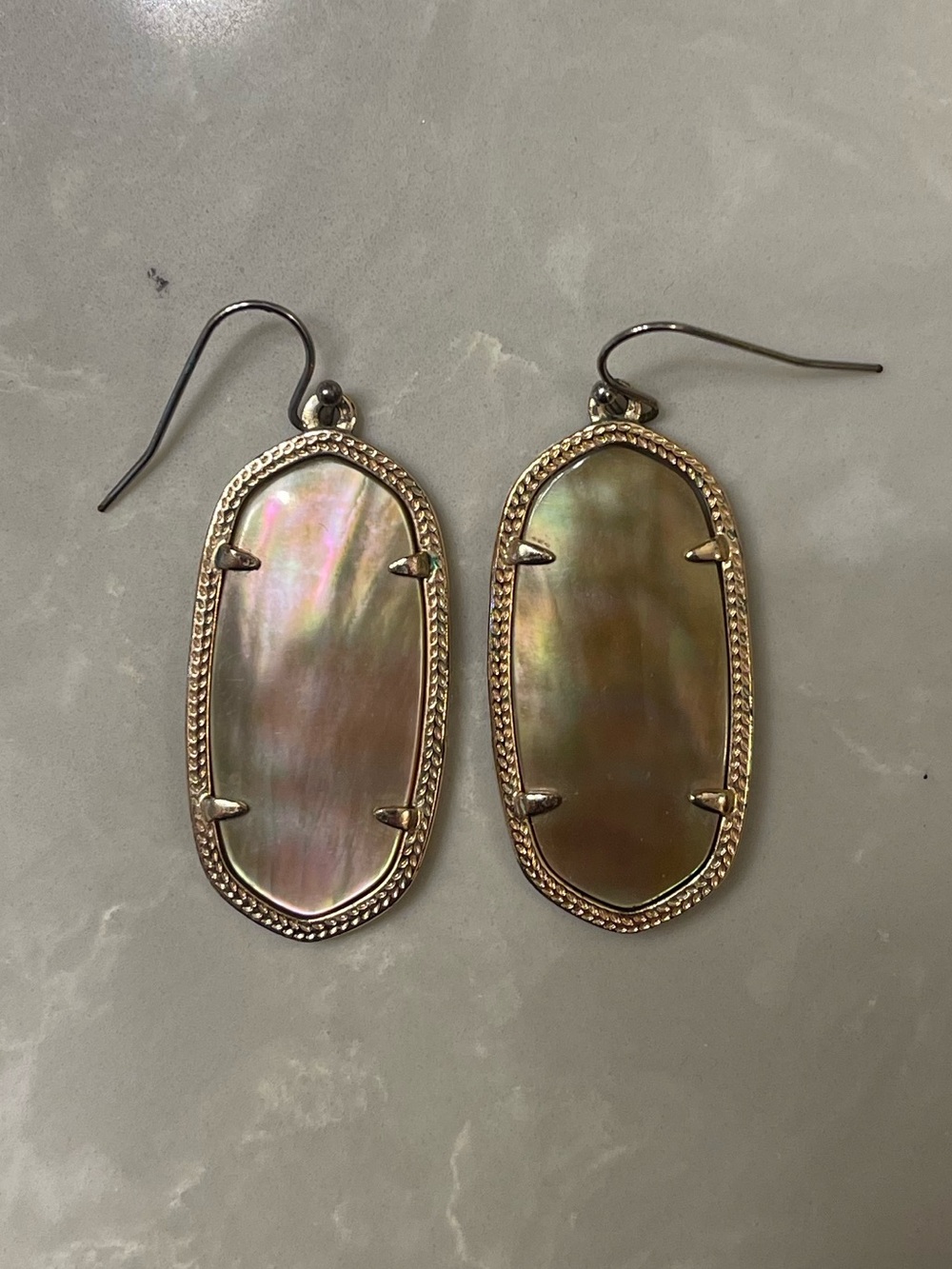Kendra Scott Elle Drop Earrings in Gold Mother of Pearl